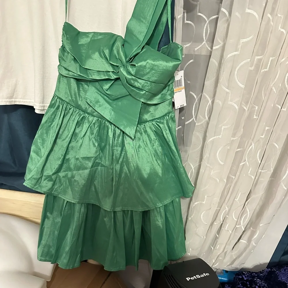 city studio green dress City Studio Womens Green Solid Spaghetti Strap V Neck Short Body Con Evening Dress Size 1, Women's